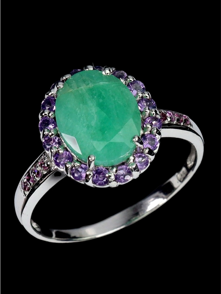 Genuine 8 Mm By 10mm Emerald- Halo Ring With Genuine Amethysts See Video